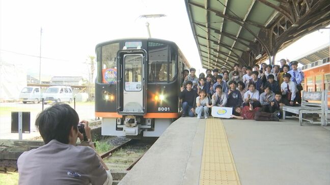 「新歓コンパ」ならぬ「新歓列車」 サークルで列車を貸し切り? 島根大学学鐵道研究会“鉄研”に密着 地域貢献への思いも…|TBS NEWS DIG