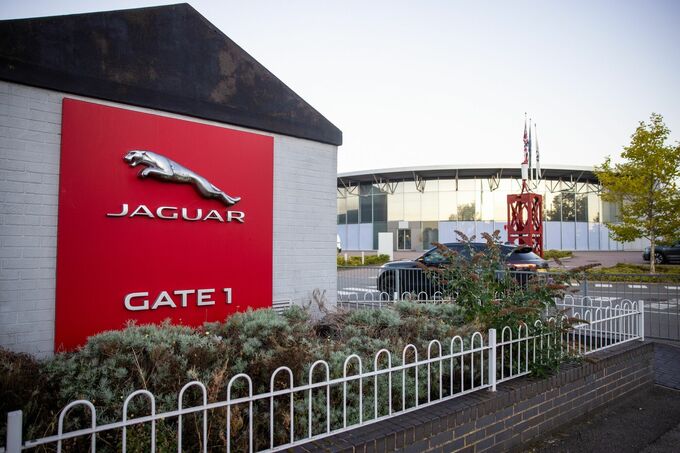 英ジャガー、緊急融資4000億円を銀行に要請－サイバー攻撃で生産停止