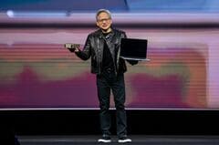 エヌビディア株一段安を警戒、弱気なデスクロス形成－目先材料乏しく| TBS CROSS DIG with Bloomberg