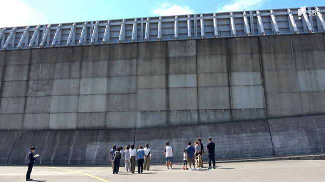 浜岡原発の安全対策を学ぶ見学ツアー 周辺10市町の住民70人が参加＝静岡・御前崎市|TBS NEWS DIG