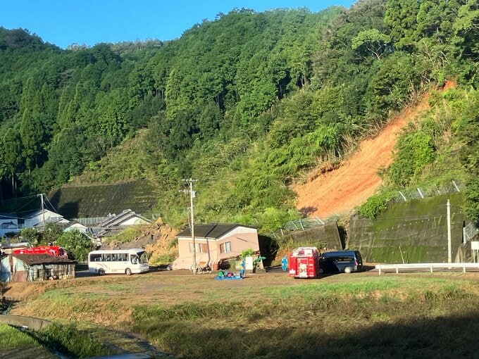 延岡市で記録的大雨　住宅が土砂に埋まり女性が安否不明に|TBS NEWS DIG