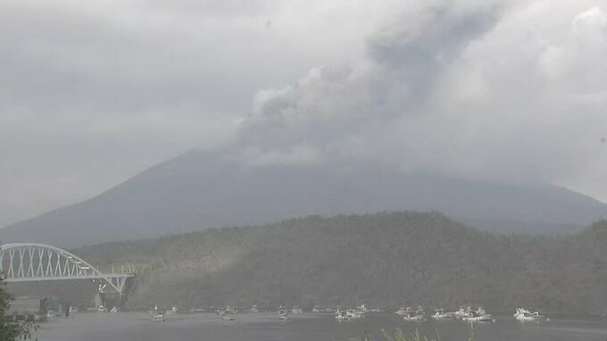 桜島で噴火　噴煙1000ｍ【きょうの降灰予報】鹿児島　|　鹿児島のニュース｜MBC NEWS｜南日本放送