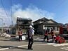 【速報】富山・射水市の一般住宅で火事　足の悪い高齢女性が救急搬送　新湊大橋に近い住宅街　|　富山のニュース｜天気・防災｜チューリップテレビ
