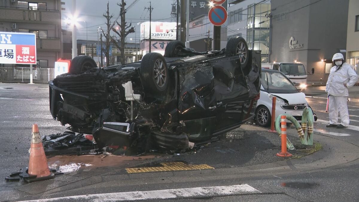 【速報】名古屋で車同士が衝突…1台が横転 女性3人を病院に搬送 西区