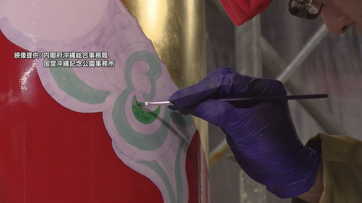 【首里城】再建ラストスパート  正殿内部の彩色作業映像を公開　5月1日供用開始の見学デッキも