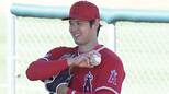 大谷翔平、ブルペンで「いいね」「凄くない?」と絶賛 指揮官は「3月1日か2日に移動し代表に参加と聞いている」|TBS NEWS DIG