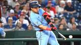 岡本和真 守備から出場も流れに乗って24号、ルーキーでの日本人選手最多本塁打記録を更新 球団新人記録にも並ぶ|TBS NEWS DIG