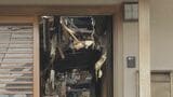 遺体の身元はこの家の70代夫婦と判明 住宅1棟全焼の火事で2人が死亡 秋田・潟上市|TBS NEWS DIG