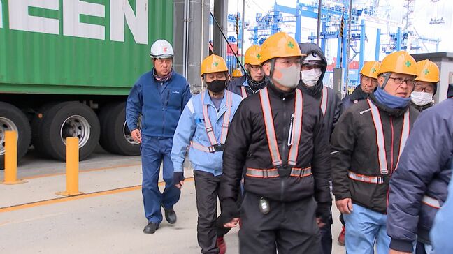 物流拠点『コンテナターミナル』で津波避難訓練 運転手や荷役作業員などが参加...避難場所と経路の見直しの必要性実感=静岡・清水港|TBS NEWS DIG