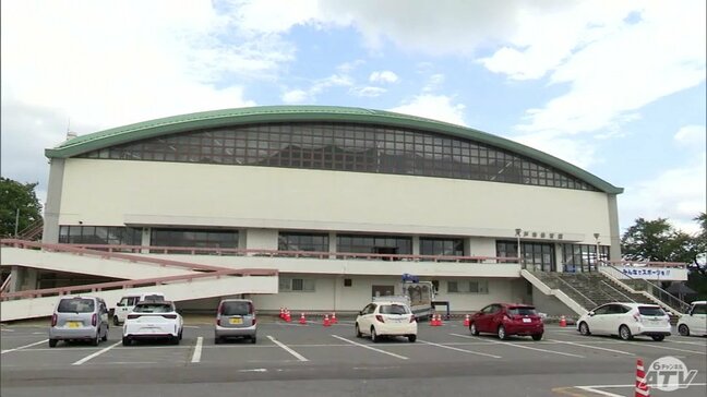 老朽化で建て替えが計画されている「八戸市体育館」 建設費高騰を受け市が新たな体育館の規模を縮小する方針示す バスケットコート3面分だったメインアリーナは2面分に縮小など 青森県八戸市|TBS NEWS DIG