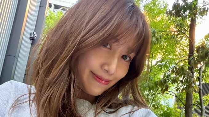 【中川安奈】「こういう格好が1番好き」美脚カレッジスタイルを披露　ファンは「現役女子大生みたい」「健康的で最高」と絶賛|TBS NEWS DIG