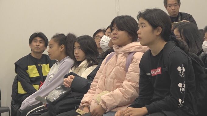 水木しげるさんの体験通じ知る戦争　沖縄の児童らが平和学習　　|　BSSニュース | BSS山陰放送