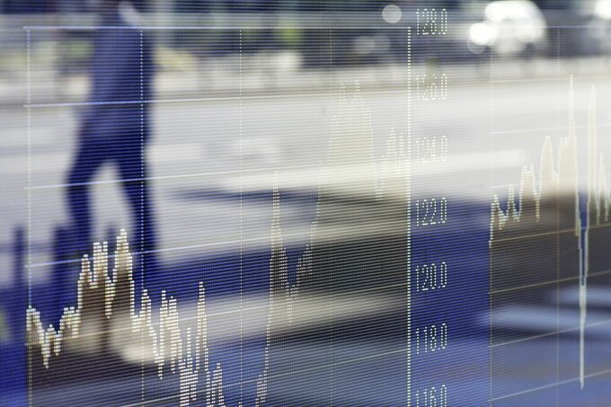 日経平均一時４万円台回復、米利下げ観測強まる－電機やサービス高い