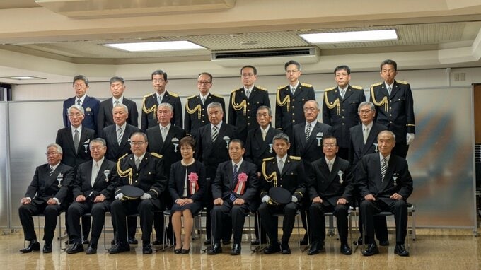 「この章を受章したからには恩返ししなくてはと思う」危険業務従事者叙勲勲章伝達式　危険な業務に尽力した人たちの功績をたたえる　盛岡市|TBS NEWS DIG