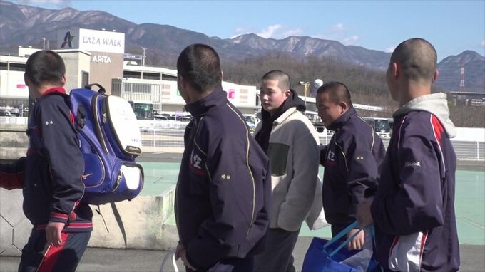 能登半島地震で被災の日本航空石川野球部　「早くみんなと野球がしたい」　山梨県の系列校で選手が合流|TBS NEWS DIG