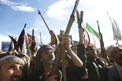 フーシ派、サウジのタンカー2隻を攻撃－紅海の封鎖に違反と主張| TBS CROSS DIG with Bloomberg
