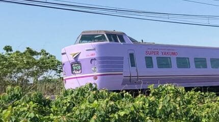 消えゆく「381系やくも」4色が一堂に！「国鉄色やくもで行くツアー」4