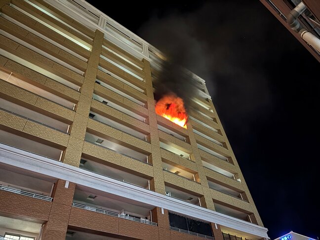 【速報】長崎県佐世保市で中高層建物火災　マンション9階から出火か|TBS NEWS DIG