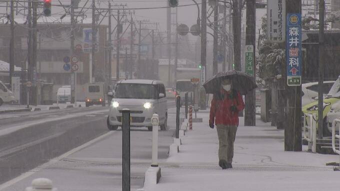 富山県にも大雪注意報　６日朝までの12時間予想降雪量は平野部でも20センチ　６日も富山ー羽田便の欠航あり　|　富山のニュース｜天気・防災｜チューリップテレビ
