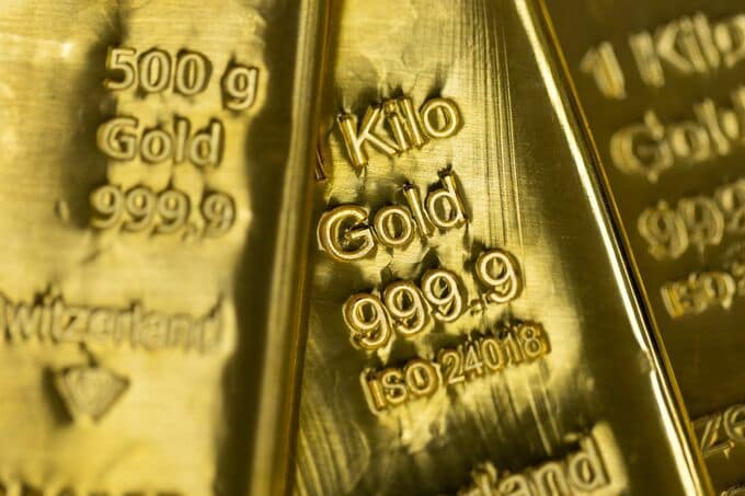 金価格が初の3200ドル突破、連日の最高値更新－世界経済の悪化警戒