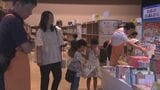 児童書や絵本などおよそ2万冊の本を集めたイベント「こどもの本ブックフェア」始まる　岩手・滝沢市　|　IBC NEWS | IBC岩手放送