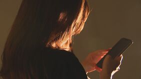 29歳女性に一方的に恋愛感情→何らかの方法で電話番号入手→公衆電話から電話繰り返したか　65歳男｢現状は恋愛感情はありません｣|TBS NEWS DIG