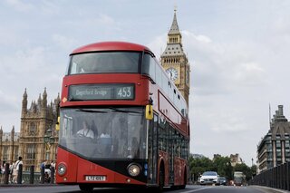 猛暑に耐えたロンドンのバス運転手、抗議ストで「冷房」勝ち取る| TBS CROSS DIG with Bloomberg