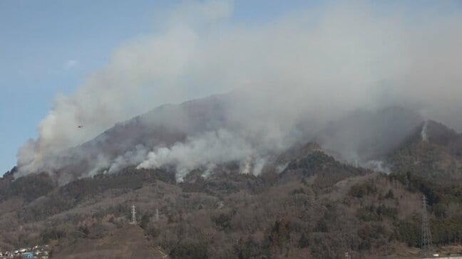 山林火災　発生から1週間　鎮火めど立たず　上野原市から西側の大月市の山林に延焼拡大　山梨・扇山|TBS NEWS DIG