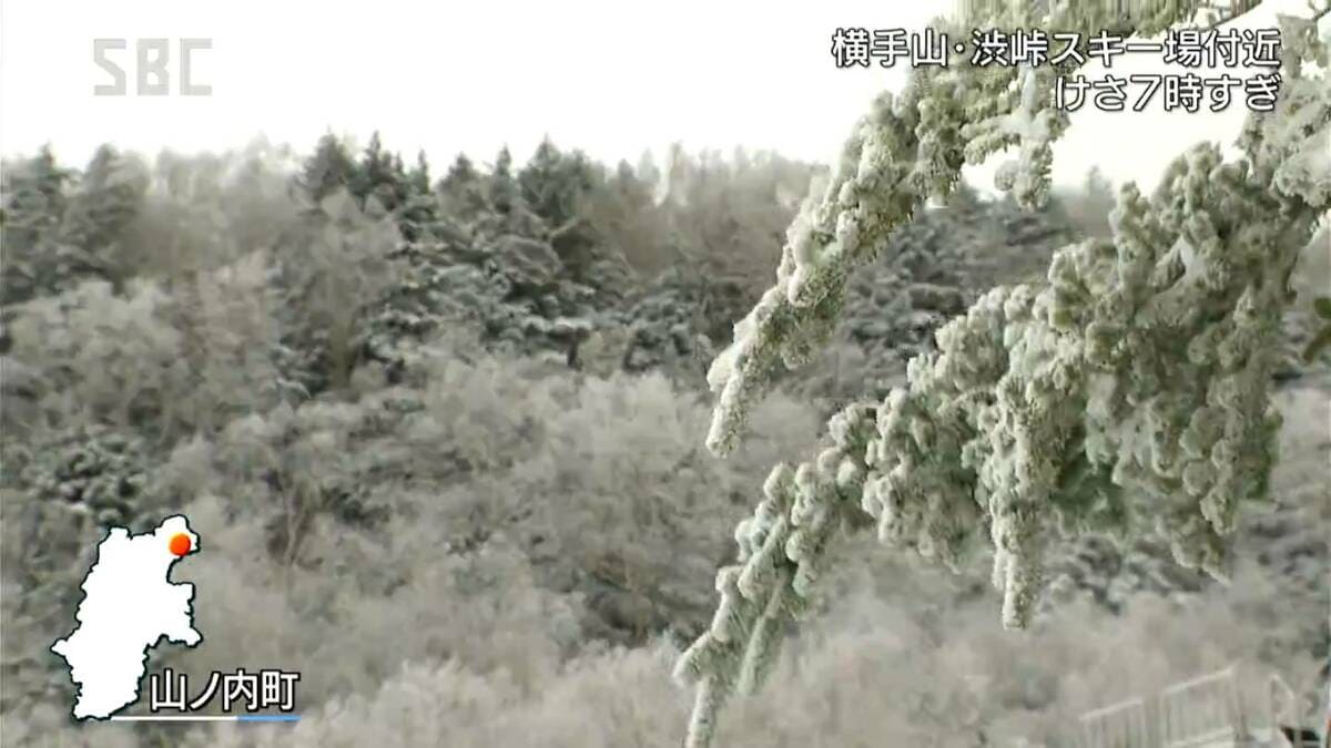 志賀高原や菅平方面の東方連山で初冠雪…平年より13日遅く、白馬村