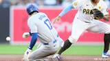 大谷翔平 4試合連続盗塁でシーズン自己最多28個目、松井との対戦は空振り三振、ド軍またも5点差追いつかれ逆転サヨナラ負け|TBS NEWS DIG