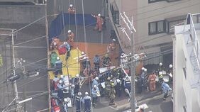 【速報】「すべてが嫌になったから、人を殺そうとして突っ込んだ」大阪で小学生7人重軽傷 東京都の28歳男を逮捕したのは警察OBの学校関係者「だんだん壁に幅寄せして」異様な運転の目撃証言|TBS NEWS DIG