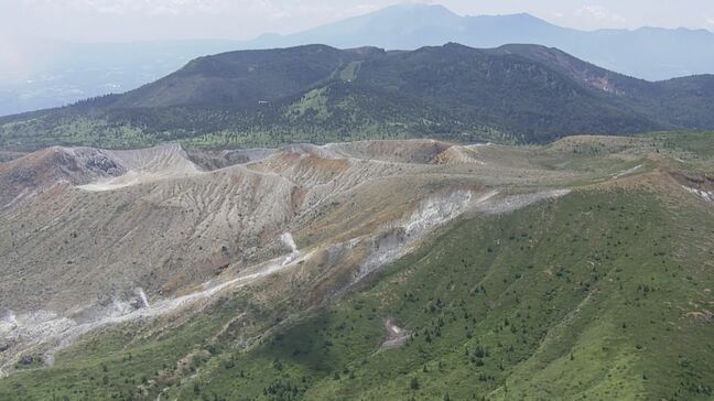 噴火警戒レベル2の草津白根山(白根山)長野・群馬県境 火山性地震は12日は11回 湯釜火口付近から約1キロの範囲で大きな噴石への警戒呼びかけ|TBS NEWS DIG
