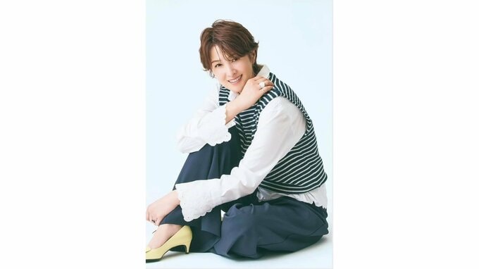 【 吉瀬美智子 】　上品な大人カジュアル　最新ショット公開　「今日も素敵な1日をお過ごしください」　癒やしメッセージにファン歓喜|TBS NEWS DIG