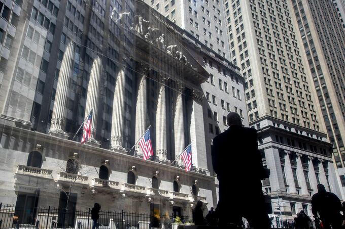 米国債が突如リスク資産扱い、逃避先の地位に疑義－トランプ氏に警鐘