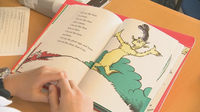 小学生が英語で読み聞かせ “世界に目を向ける機会を” 　|　石川県のニュース｜MRO北陸放送