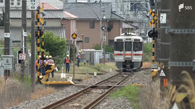 JR御殿場線の踏切で電車と人が衝突　上下線ともに一時運転見合わせ＝静岡県　|　静岡のニュース | SBSNEWS | 静岡放送