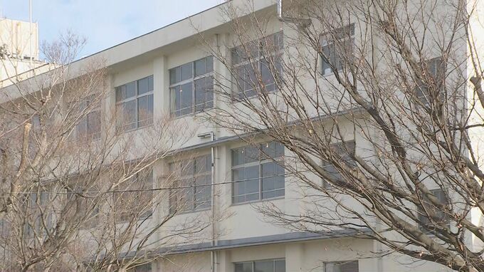 【速報】「異臭がする」藤沢市の県立高校で3階のトイレから異臭　男子生徒ら9人が体調不良訴え病院に搬送　全員搬送時に意識があり軽症とみられる　藤沢市|TBS NEWS DIG