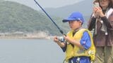 “海の日”無料開放のフィッシングパークには多くの子どもたち「釣れた~!」 | 山口のニュース・天気・防災|tys NEWS|tysテレビ山口