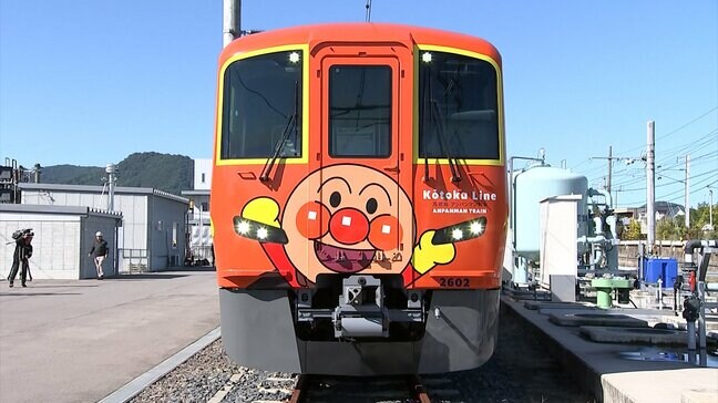 【JR四国】「アンパンマン列車」の新型車両を公開 「特急うずしお」として10月25日から運行開始【車両画像 全5枚】|TBS NEWS DIG