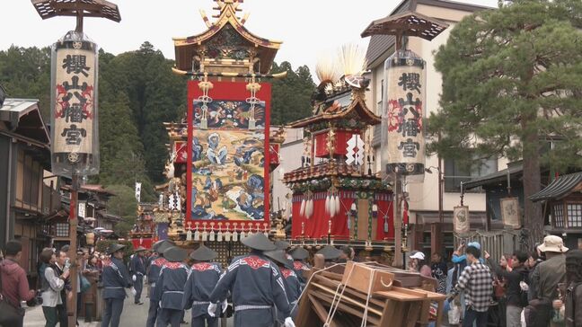 秋の訪れを告げる｢秋の高山祭｣始まる “絢爛豪華な祭屋台”に“からくり奉納” 外国人観光客｢感動して泣いた｣ 岐阜･高山市|TBS NEWS DIG
