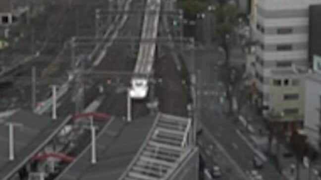 山陽新幹線（下り）に遅れ「のぞみ101号 パンタグラフに鳥の羽」　JR岡山駅で車両の確認　約1,700人に影響【1日午前9時50分現在】|TBS NEWS DIG