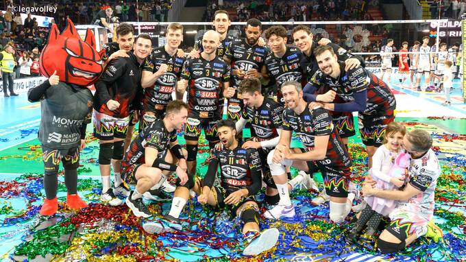 石川祐希、途中出場で古巣・ミラノに勝利　大塚達宣との日本人初対決に「イタリアの舞台で戦えることを非常に誇りに」【バレーボール】|TBS NEWS DIG