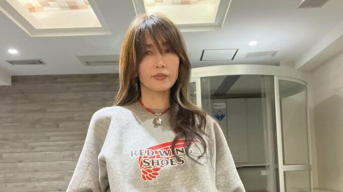 【 工藤静香 】 「旅はまだ終わらない」　特別ステージのリハーサル映像を公開　カジュアルな装いで真剣な表情と笑顔|TBS NEWS DIG