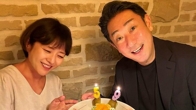 【三田寛子】夫の誕生日を祝う２ショット公開「お店の方がお祝いプレートを用意して下さいました」|TBS NEWS DIG