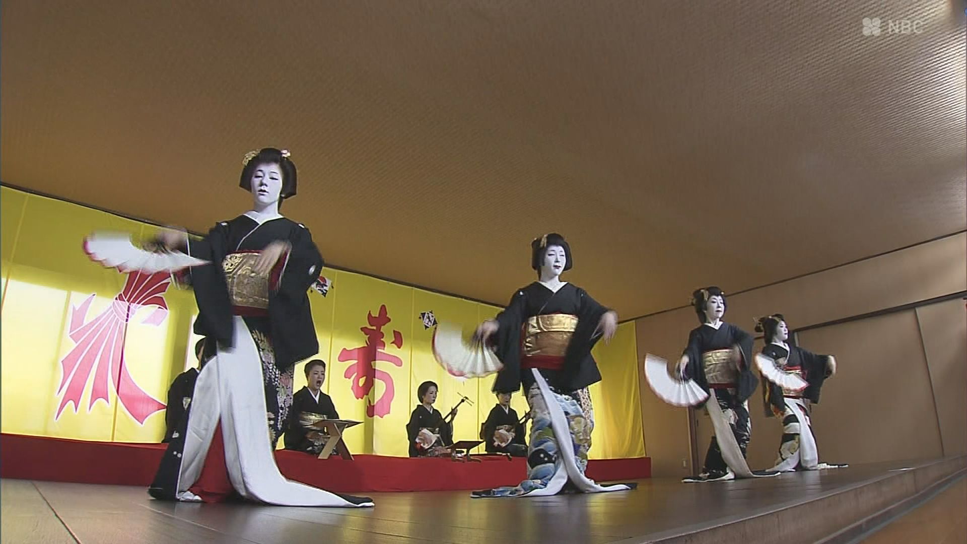 芸妓としてのご縁を大切に」長崎検番で正月恒例の「初弾き」 | TBS