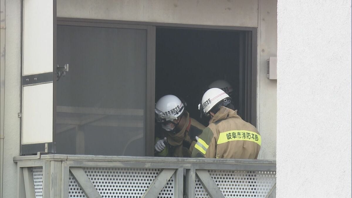 「下の部屋から煙が出ている」 2階建てアパートの一室で火事 住人の56歳男性が死亡 岐阜・瑞穂市