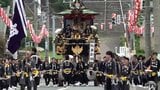 下北地方最大の夏祭り「田名部まつり」が開幕! 2026年の当番山「大黒山」を運行する柳町の共進組は午前8時前に社務所を出発 市内を練り歩き豪快な「辻回し」も披露 青森県むつ市 | 青森のニュース│ATV NEWS│青森テレビ