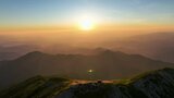 「全部が雄大で別世界」可憐な高山植物が咲き誇る“天空の花畑” 標高2105mの飯豊山へ 新潟・山形・福島にまたがる日本百名山 | 新潟のニュース・天気|BSN NEWS|BSN新潟放送