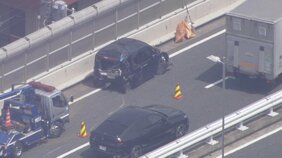 【速報】首都高速で3台の玉突き事故　心肺停止で搬送の2歳男の子が死亡　トラックを運転していた仲本大河容疑者を現行犯逮捕「直前まで前方の状況に気づかなかった」|TBS NEWS DIG