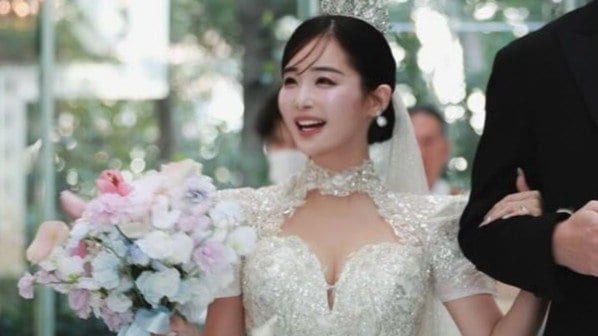 【 休井美郷 】挙式を報告「祝福の言葉や、何気ない一言ひとつひとつが胸に残り、今もまだ、余韻の中にいます」|TBS NEWS DIG